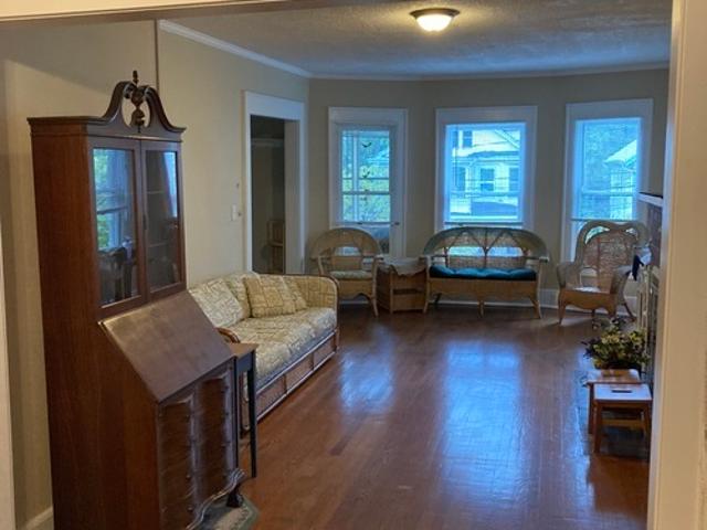 3 BR, 1 BA Apartment 735 Allen St, Unit 1, Syracuse, NY 13210