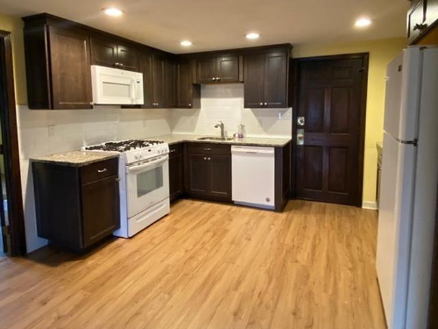3 BR, 1 BA Apartment 7 Grandview Rd, Fairfield, CT 06825
