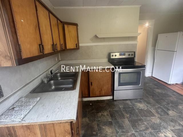 3 BR, 1 BA Apartment 85 Church St. Apt Livermore Falls, ME 04254