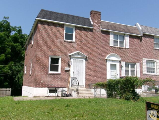 3 BR, 1 BA Apartment 802 Taylor Drive, Folcroft, PA 19032