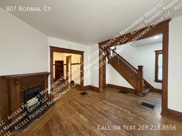 3 BR, 1 BA Apartment 807 Normal Ct, Kalamazoo, MI 49007