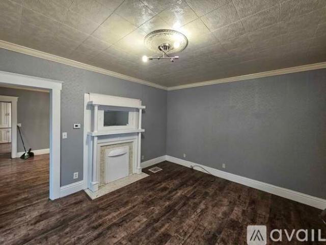 3 BR, 1 BA Apartment 805 Virginia Avenue, Follansbee, WV 26037