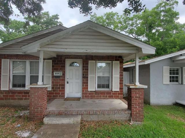 3 BR, 1 BA Apartment 809 North E St, Pensacola, FL 32501