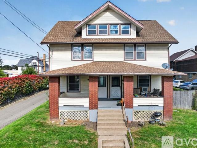 3 BR, 1 BA Apartment 815 18th St NW, Unit 815, Canton, OH 44703
