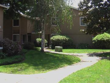 3 BR, 1 BA Apartment 820 West 4th Ave, Chico, CA 95926