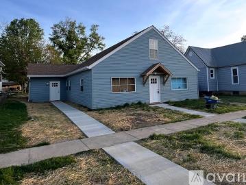 3 BR, 1 BA Apartment 821 West Warren Street, Unit A, Mitchell, IN 47446