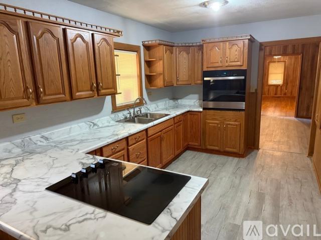3 BR, 1 BA Apartment 827 6th Avenue Southwest, Hickory, NC 28602