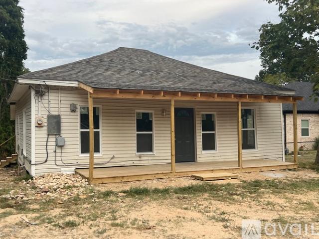 3 BR, 1 BA Apartment 824 Lewis Avenue, Bauxite, AR 72011