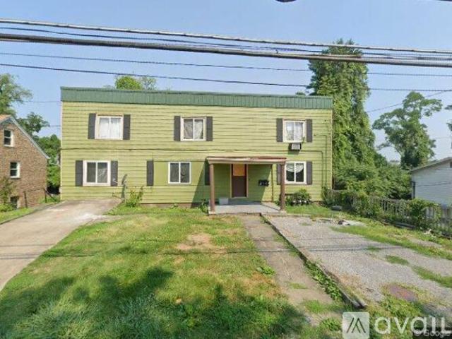 3 BR, 1 BA Apartment 833 Monongalia Ave, Unit 3, Morgantown, WV 26505