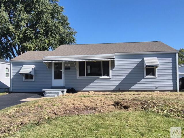 3 BR, 1 BA Apartment 831 Loekes Dr, Florissant, MO 63031
