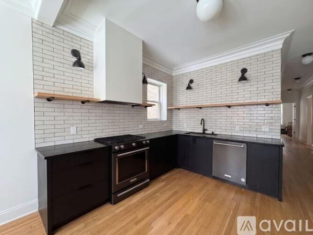 3 BR, 1 BA Apartment 834 W Waveland Ave, Unit 2, Chicago, IL 60613