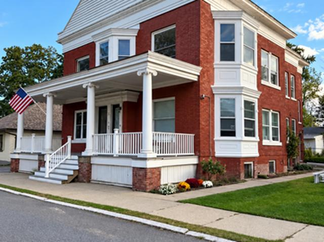 3 BR, 1 BA Apartment 8 Division Street, Unit Floor 2, Waterford, NY 12188