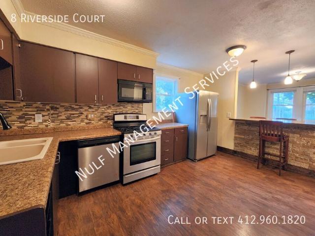 3 BR, 1 BA Apartment 8 Riverside Court, Pittsburgh, PA 15238