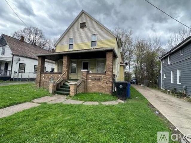 3 BR, 1 BA Apartment 9710 Aetna Road, Cleveland, OH 44105