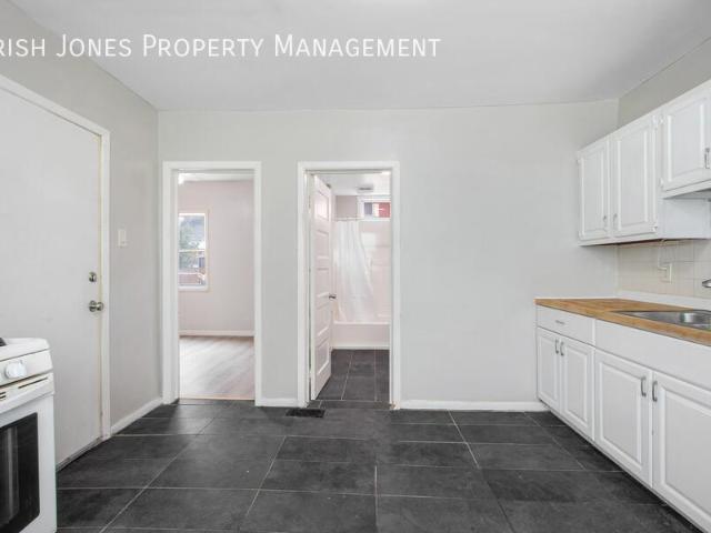 3 BR, 1 BA Apartment 98 Edson St West Seneca, NY 14210