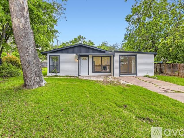 3 BR, 1 BA Apartment 901 Garden Villa Ct, Austin, TX 78704