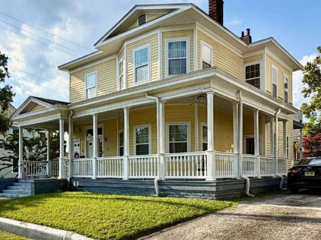 3 BR, 1 BA Apartment 904 East Duffy Street, Savannah, GA 31401
