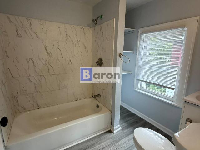 3 BR, 1 BA Apartment 904 Sancome Ave, South Bend, IN 46628