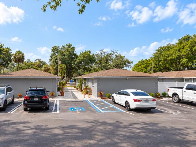 3 BR, 1 BA Apartment 915 34th Avenue West, Bradenton, FL 34205