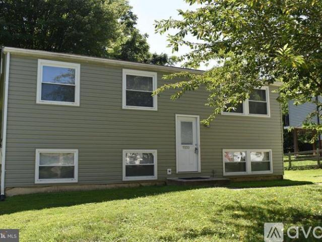 3 BR, 1 BA Apartment 9350 Gentle Folk, Columbia, MD 21045