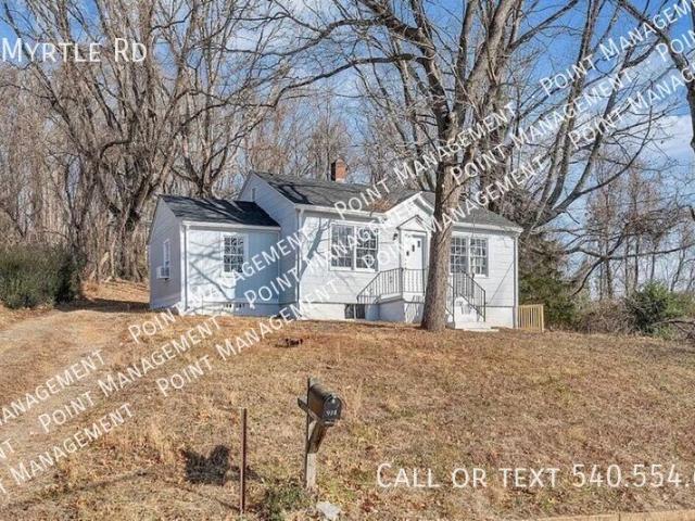3 BR, 1 BA Apartment 935 Myrtle Rd, Martinsville, VA 24112