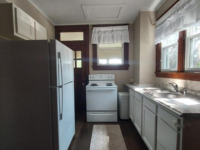 3 BR, 1 BA Apartment 9 Wyoming St, Newark, OH 43055