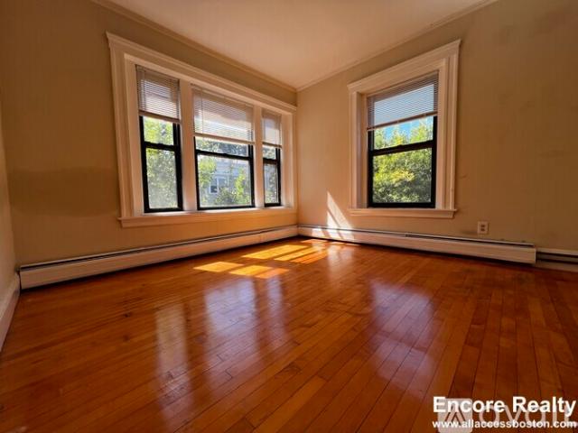 3 BR, 1 BA Apartment 9 Upland Rd, Unit 5, Cambridge, MA 02140