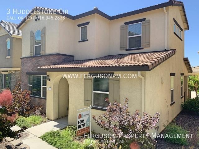 3 BR, 2.5 BA Apartment 3 Huddlestone Cir, Roseville, CA 95661
