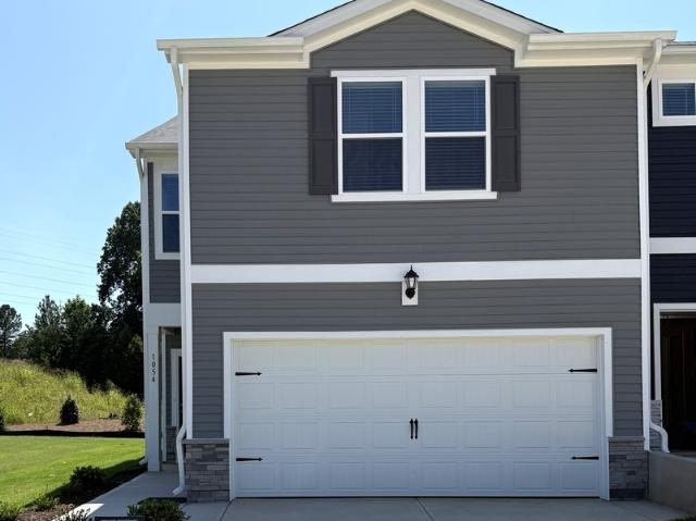 3 BR, 2.5 BA Apartment 1054 Winding Spring Dr 1, Mebane, NC 27302