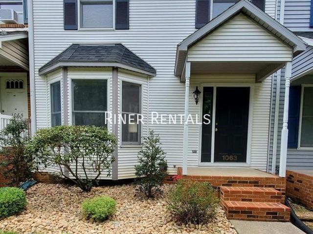 3 BR, 2.5 BA Apartment 1063 Blue Ridge Drive, Harrisonburg, VA 22802