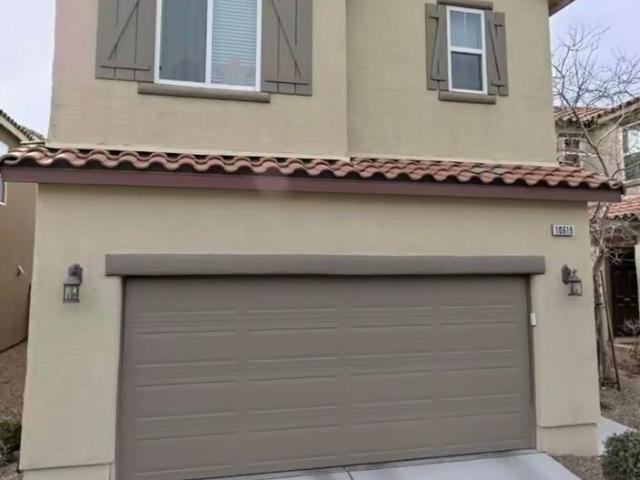3 BR, 2.5 BA Apartment 10619 Seasonable Dr, Las Vegas, NV 89129