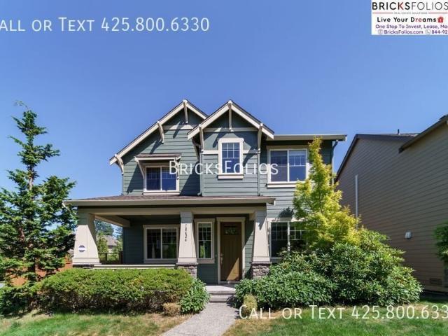 3 BR, 2.5 BA Apartment 10626 Eastridge Dr NE, Redmond, WA 98053