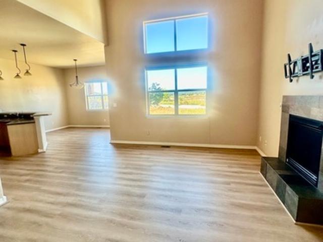 3 BR, 2.5 BA Apartment 109 Cinnamon Drive, Unit 4, Bayfield, CO 81122