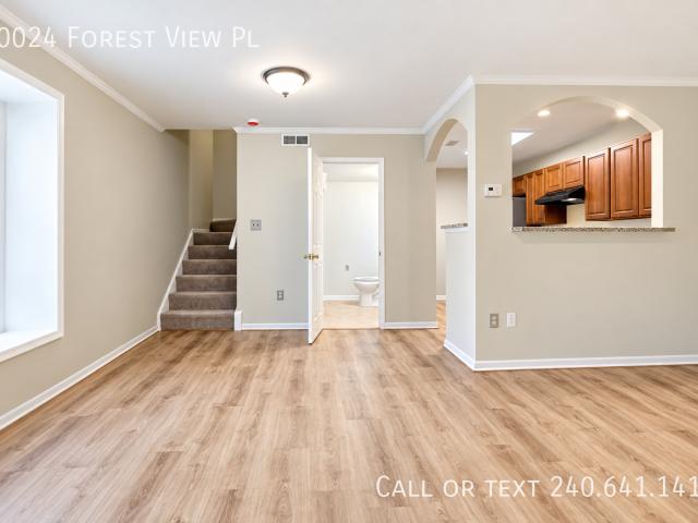 3 BR, 2.5 BA Apartment 10024 Forest View Pl, Montgomery Village, MD 20886