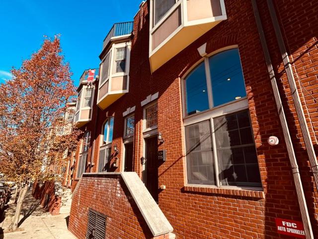 3 BR, 2.5 BA Apartment 1007 N 3rd St, Philadelphia, PA 19123