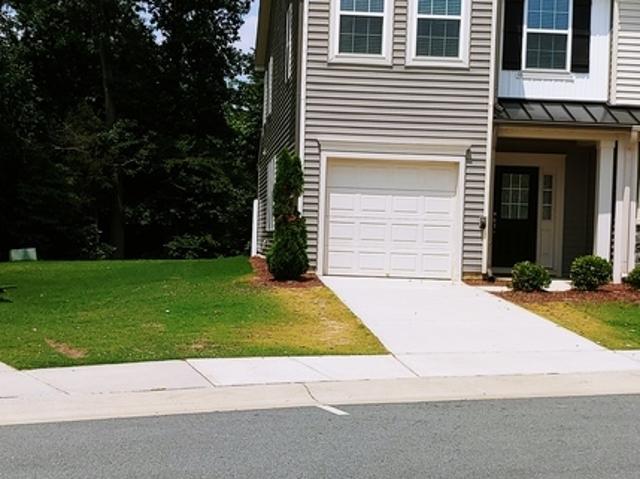 3 BR, 2.5 BA Apartment 1033 Coldstream Dr, Unit 1033, Burlington, NC 27215
