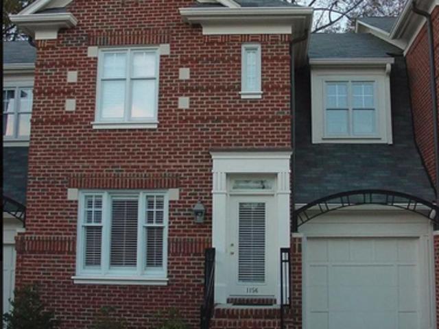 3 BR, 2.5 BA Apartment 1156 Hampton Gardens Lane, Unit 10c, Charlotte, NC 28209