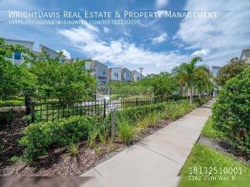 3 BR, 2.5 BA Apartment 1162 25th Way N, St Petersburg, FL 33713