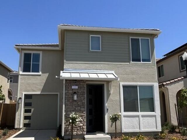 3 BR, 2.5 BA Apartment 1111 Alcove Way W, Madera, CA 93636