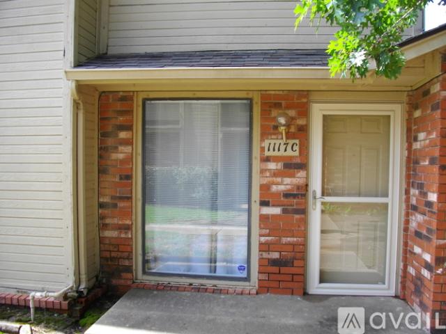 3 BR, 2.5 BA Apartment 1117 Sequoyah Place, Unit C, Edmond, OK 73003