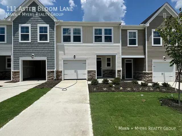 3 BR, 2.5 BA Apartment 111 Aster Bloom Lane, Raleigh, NC 27610