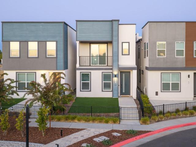 3 BR, 2.5 BA Apartment 1120 C Street Unit 15 2012, Lincoln, CA 95648