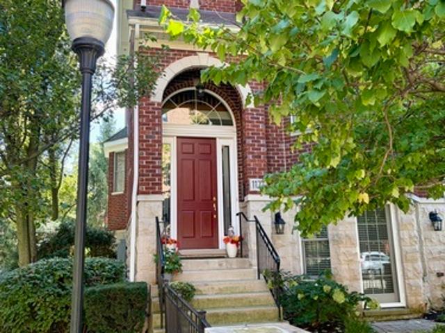 3 BR, 2.5 BA Apartment 1127 Gilbert Street, Unit 1127, Downers Grove, IL 60515