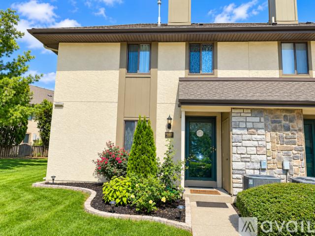 3 BR, 2.5 BA Apartment 113 Hampshire Drive, Unit Hampshire, Plainsboro Township, NJ 08536