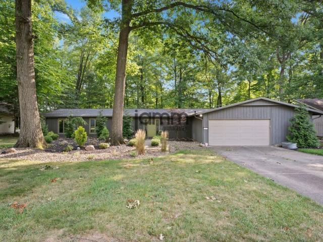 3 BR, 2.5 BA Apartment 12477 The Bluffs, Strongsville, OH 44136