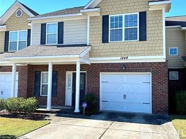 3 BR, 2.5 BA Apartment 1248 Braybrooke Place, Unit 104, Fayetteville, NC 28314