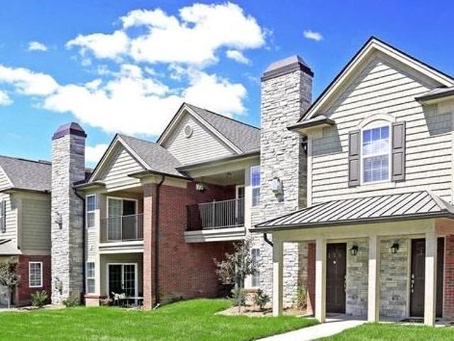 3 BR, 2.5 BA Apartment 124 Optimist Ct. Unit Parkways Court 1905, Auburn Hills, MI 48326