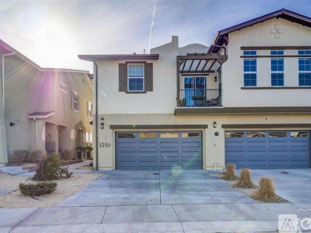 3 BR, 2.5 BA Apartment 1251 Concho Trail, Unit 3, Gardnerville, NV 89410