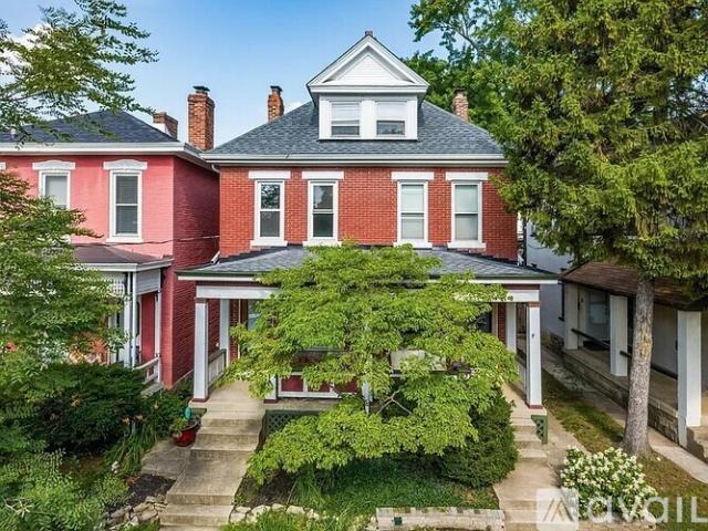 3 BR, 2.5 BA Apartment 1258 Dennison Avenue, Unit 1285, Columbus, OH 43201