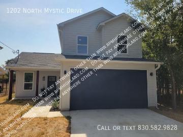 3 BR, 2.5 BA Apartment 1202 North Mystic Drive, Granite Shoals, TX 78654